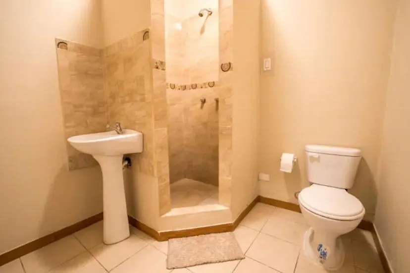Private Room In Urdesa Central Guayaquil